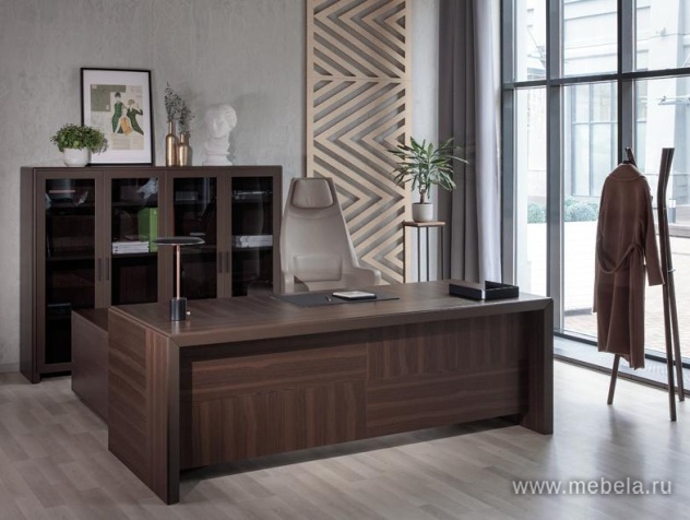 Стол переговоров