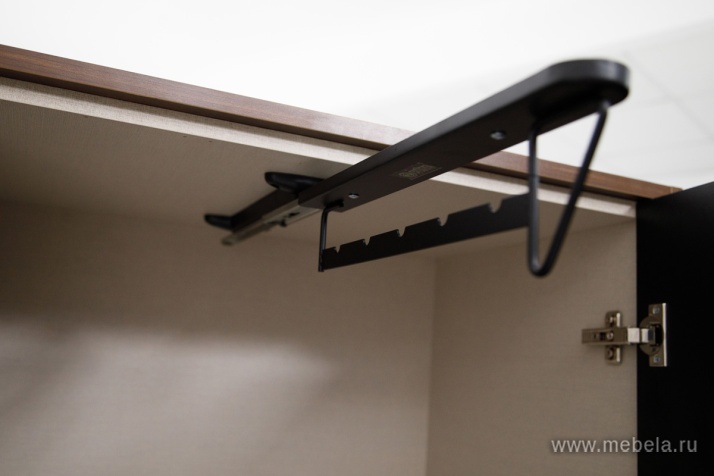 Стол для переговоров