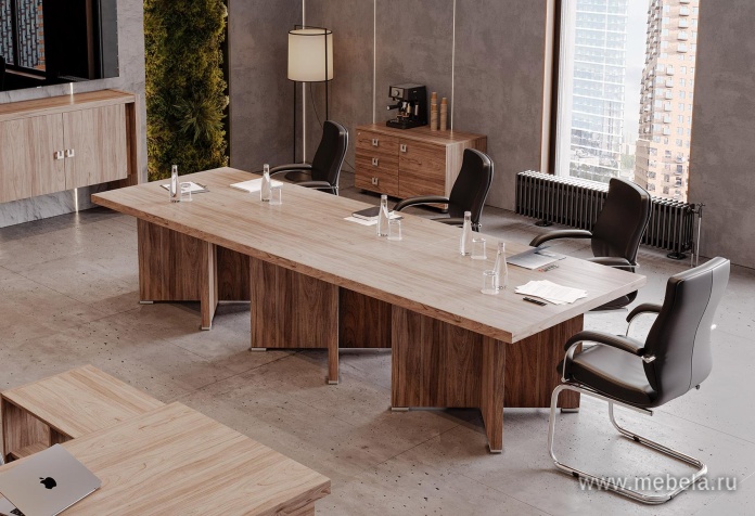 Стол переговоров