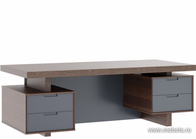 Стол письменный с тумбами малыми