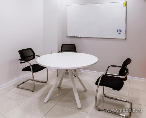 Стол переговоров (белые опоры)