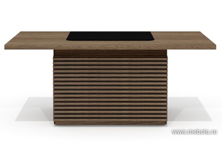 Стол руководителя с декор. траверсом