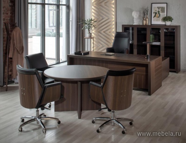 Стол переговоров