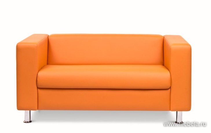 Кресло (хромированные опоры)