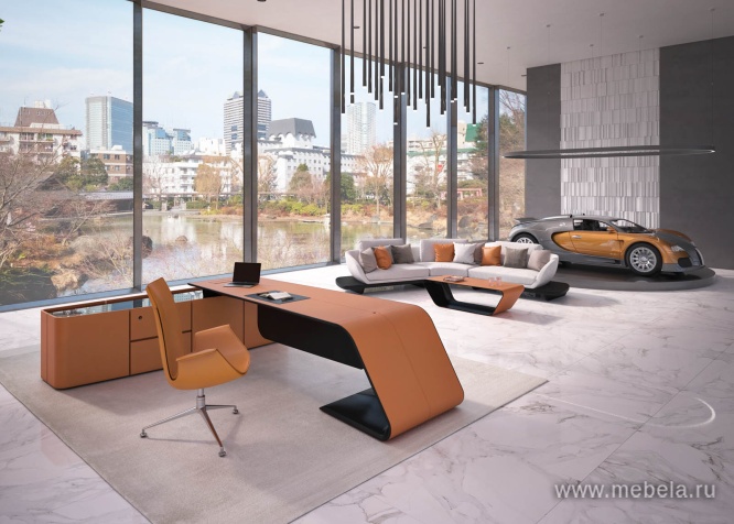 Греденция с 4 дверями и стекляным топом