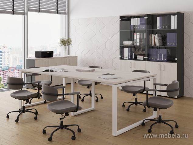 Стол переговорный на П-образных опорах 40х40