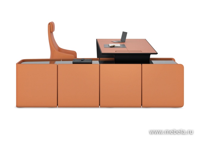 Греденция с 4 дверями и стекляным топом