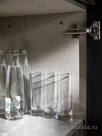 Стол для переговоров