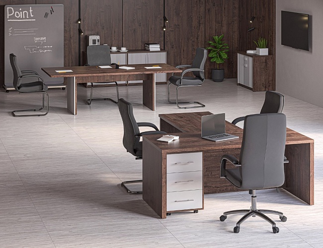 фото кабинет директора Пойнт №5