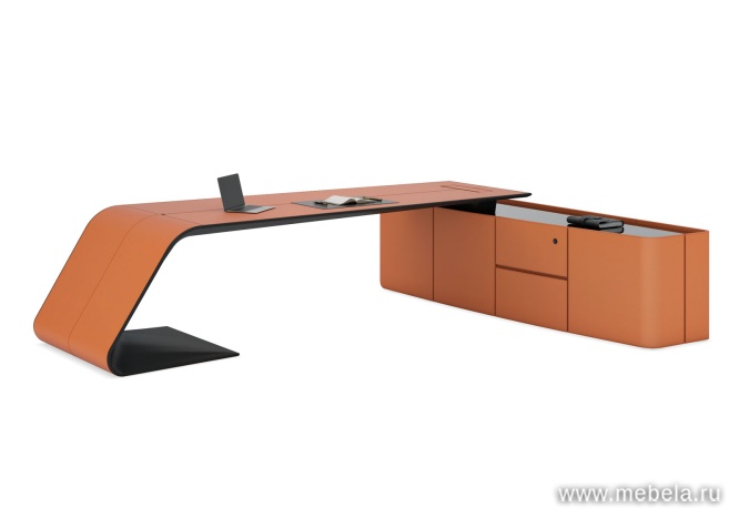 Греденция с 4 дверями и стекляным топом