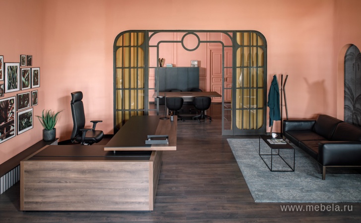 Стол для переговоров