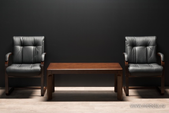 Стол кофейный