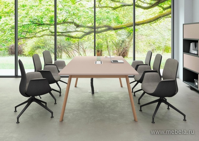 Прямоугольный Стол с металлическим аутлетом