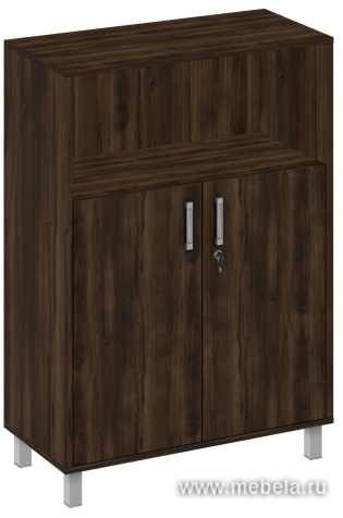 Офисный шкаф средний, широкий, глухие двери с замком+ниша